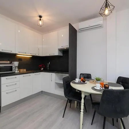 Apartman Leora Deluxe *